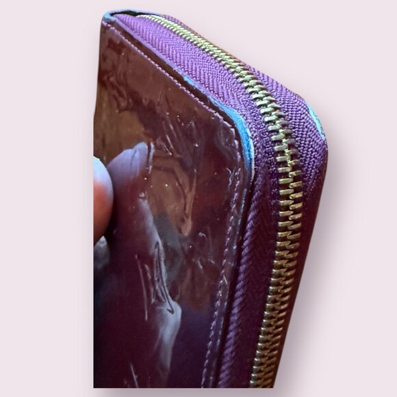 Authentic Louis Vuitton Vernis Zippy Wallet | Amarante - Picture 4 of 5